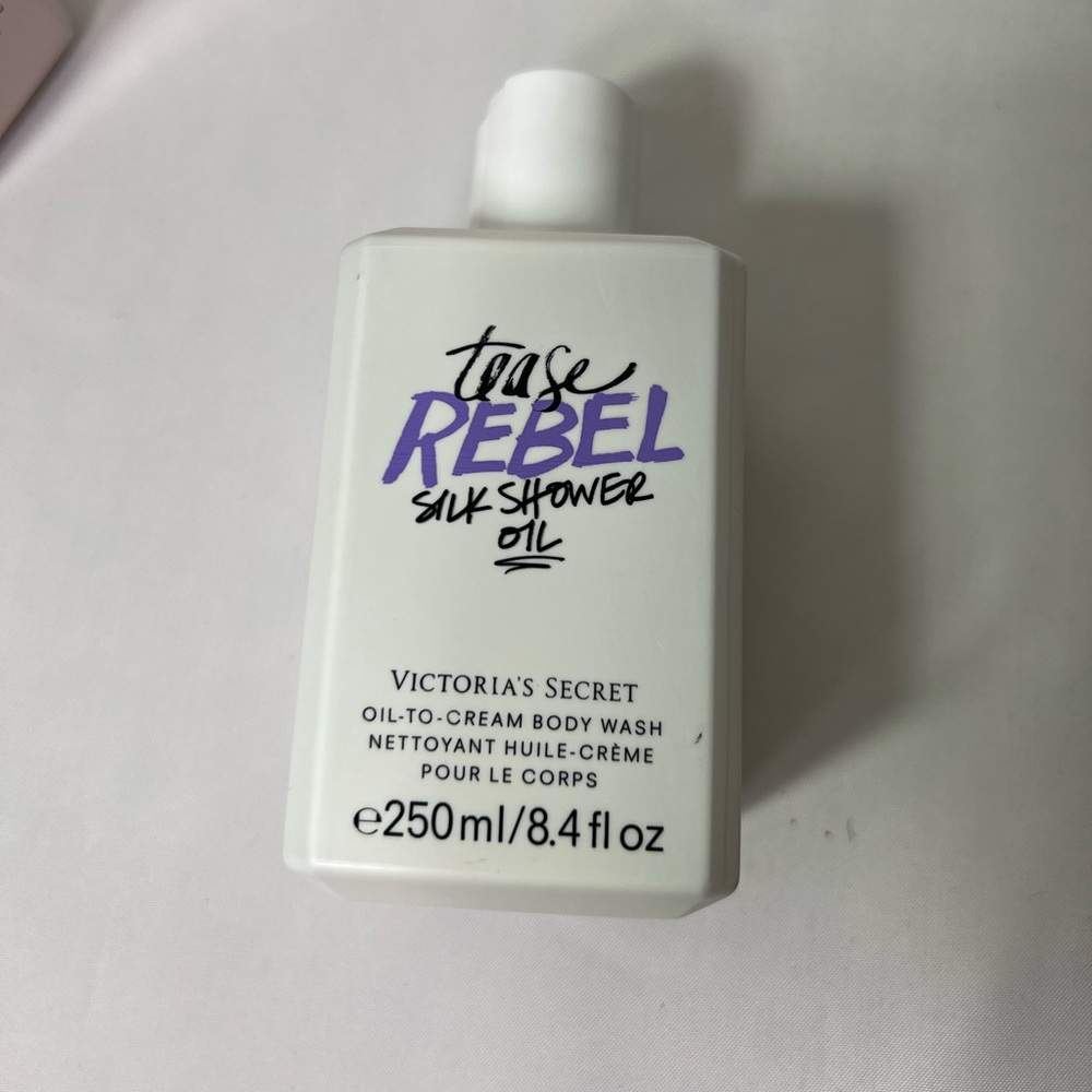Victoria’s Secret’s dream Rebel silk shower